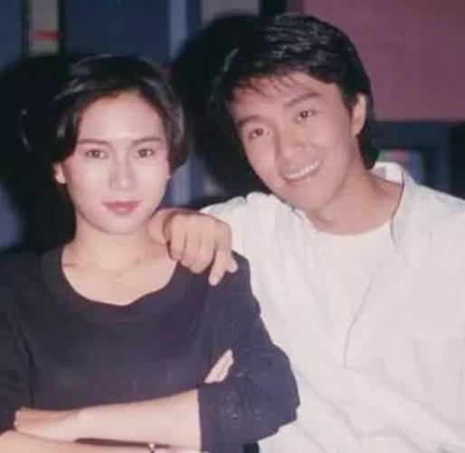 梁佩玲老公，梁佩玲近照(梁佩玲结婚了吗)