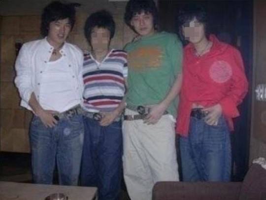 朴海镇为什么不用服兵役？朴海镇被人叫朴三(朴海镇 兵役)