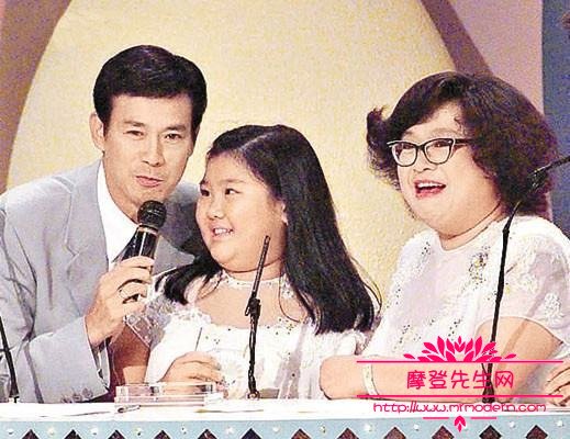 郑少秋总共有几个孩子？郑少秋是不是秃顶站(郑少秋是秃子吗)