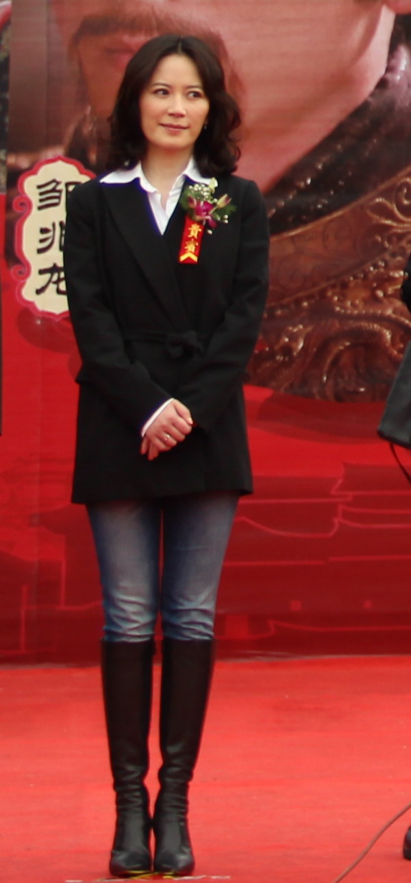 俞飞鸿穿牛仔裤图片(俞飞鸿穿衣)