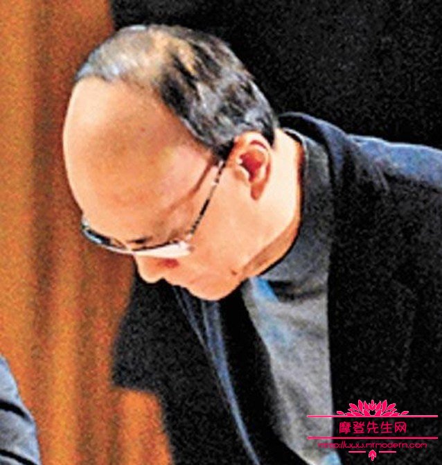 郑少秋总共有几个孩子？郑少秋是不是秃顶站(郑少秋是秃子吗)