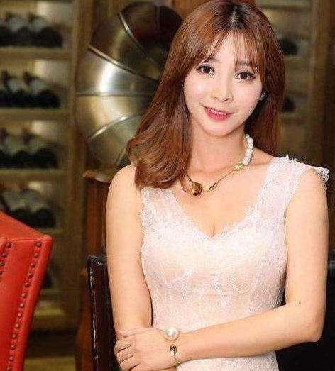 柳岩和谁上过床,柳岩结过几次婚有(柳岩谈结婚)