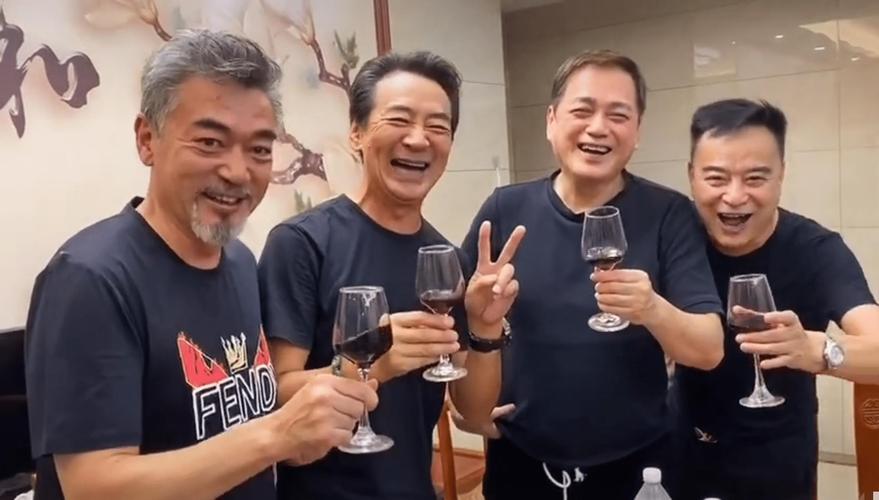 汤镇业和汤镇宗,汤镇宗近照(汤镇宗现况) 汤镇业和汤镇宗,汤镇宗近照(汤镇宗现况)