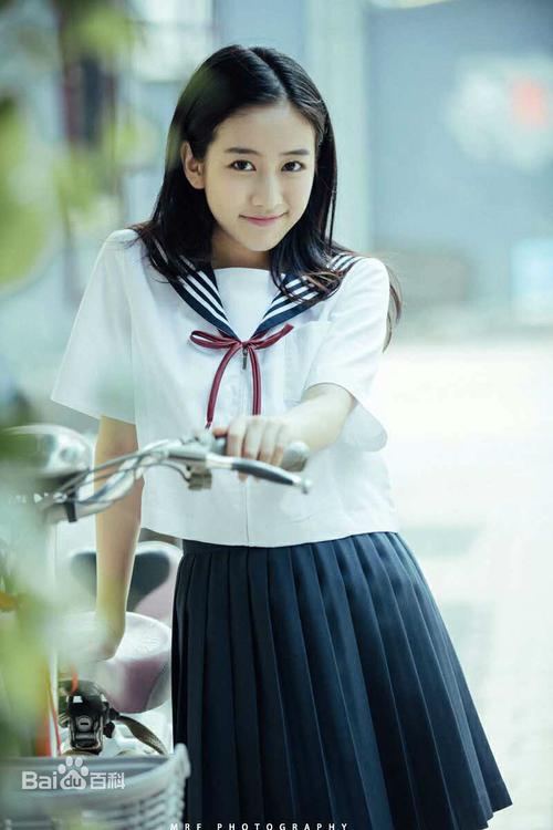 刘美含的图片，刘美含路人照(刘美含合影)