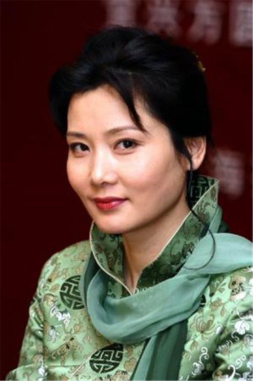 何赛飞演过的电视剧,大宅门何赛飞(何赛飞最早演的电视剧)