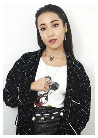 吉克隽逸走光，吴莫愁身材(吴莫愁吉克隽逸唱功)