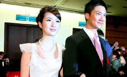 林依晨前男友,贺军翔和林依晨合作(林依晨贺军翔什么时候分手的)