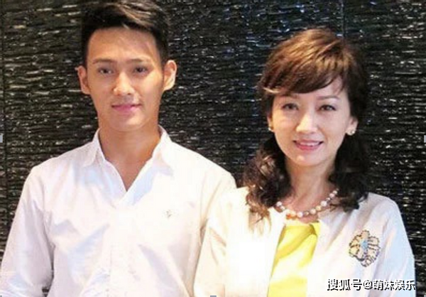 黄恺杰,麦迪娜 黄恺杰,麦迪娜