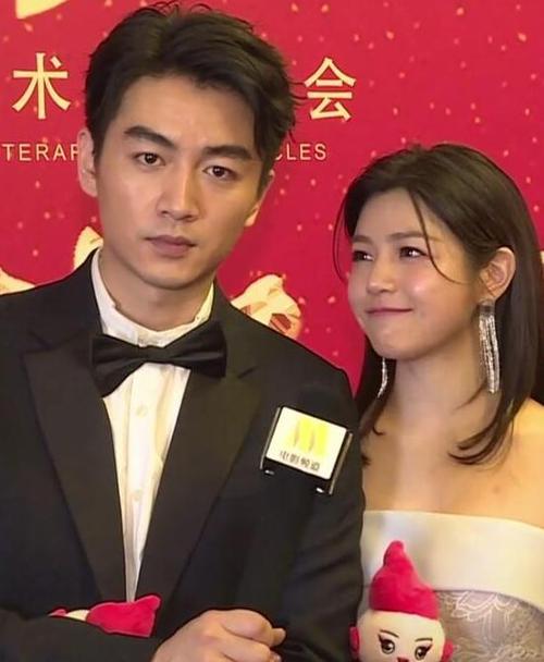 陈妍希陈晓怎么了，黄轩一博(陈晓陈妍希到底怎么了?)