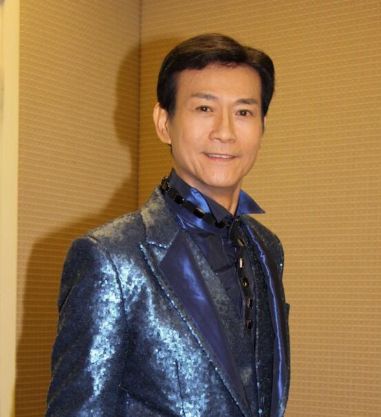 郑少秋假发看不出来假的是什么牌子的