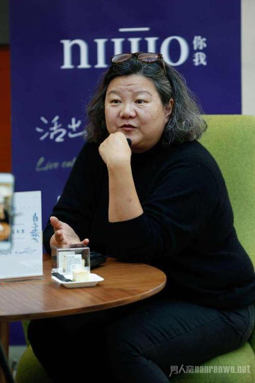 洪晃是谁,洪晃图片(洪晃 出身)