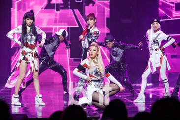 李孝利电台事件和rain真睡了吗(李孝利Rain现场)