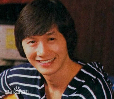 许冠杰为什么捧张国荣？许冠杰为什么隐退了(许冠杰瞧不起张国荣)