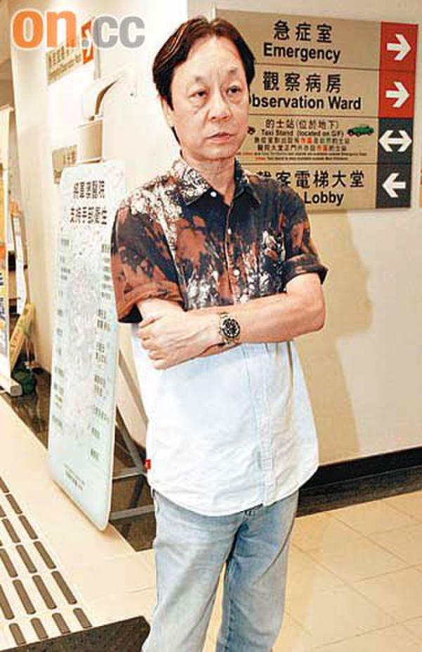 许冠杰为什么捧张国荣？许冠杰为什么隐退了(许冠杰瞧不起张国荣)