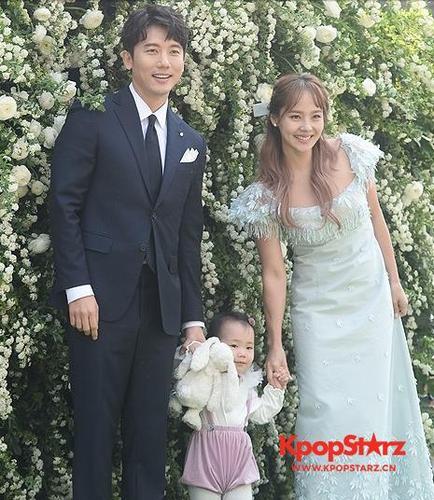 柳真奇太映，柳真丈夫(奇太映柳真露熙)