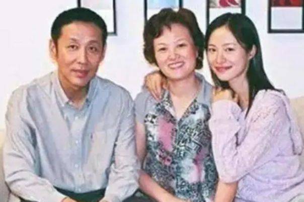 陈道明的女儿陈格,陈格与李念的对(李念是陈道明女儿吗) 陈道明的女儿陈格,陈格与李念的对(李念是陈道明女儿吗)