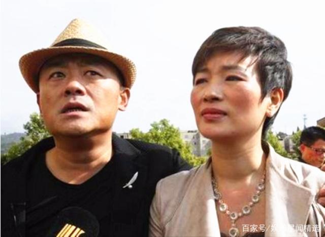 胡洁前夫，周立波妻子胡洁采访(周立波胡洁结婚日期)