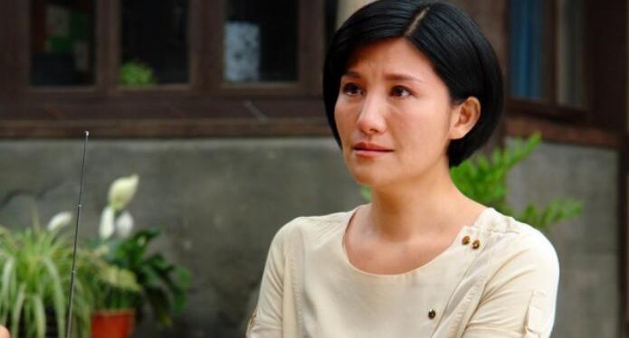 周冬齐和王茜、胡可很像对比照 周冬齐和王茜、胡可很像对比照