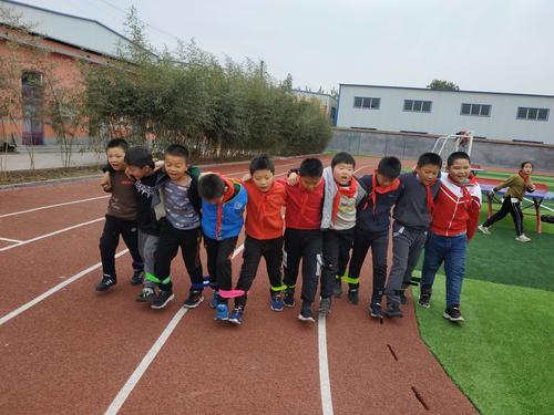 罗志祥多人运动什么意思，罗志祥深(关于罗志祥的多人运动是什么意思)