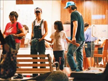 苏见信的老婆，苏见信老婆weiw(苏见信的女友)