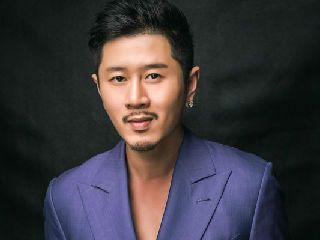 余烨彬,沈曼300 余烨彬,沈曼300