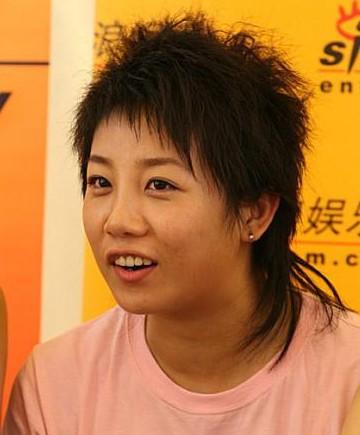 张冬玲整容，张冬玲个人资料简介(张冬玲个人图片)