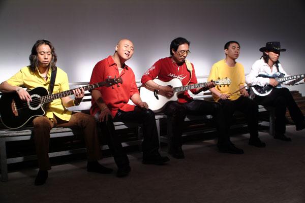 零点乐队解散,酒吧一条街零点乐队(零点乐队离开)