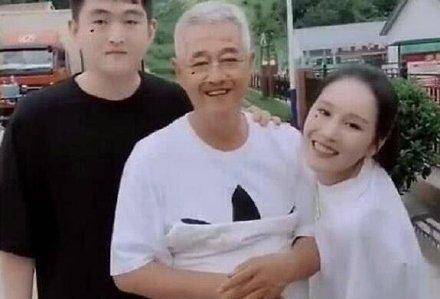 赵本山女儿照片,赵本山老婆全部照(赵本山老婆图片 个人资料)