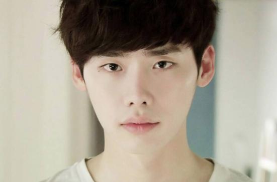 权娜拉是不是les(权娜拉个人资料) 权娜拉是不是les(权娜拉个人资料)