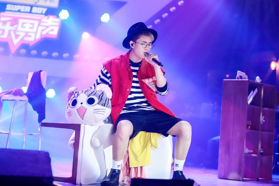 焦迈奇喜欢男的是同志？他为什么这么吸引男