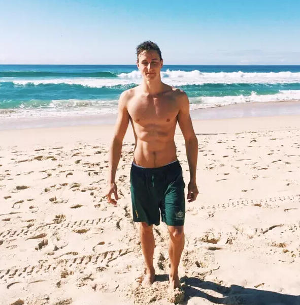 朴志效小时候照片(朴志效生活照)