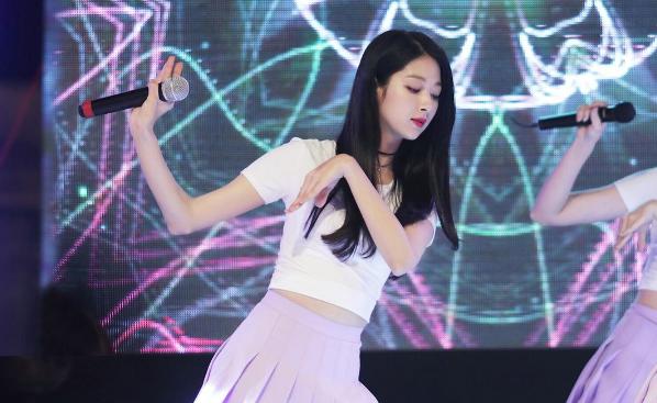 权娜拉是不是les(权娜拉个人资料) 权娜拉是不是les(权娜拉个人资料)