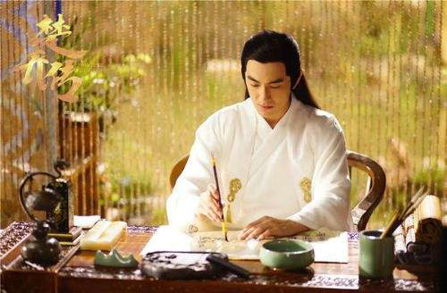 宇文玥和燕洵相比谁更爱楚乔？宇文玥对楚乔(楚乔传燕洵和宇文玥)