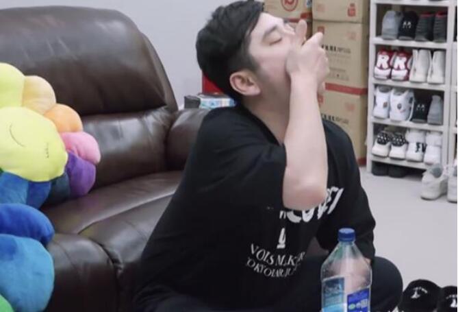 我家那小子钱枫吃饭后吃了什么药是减肥的吗