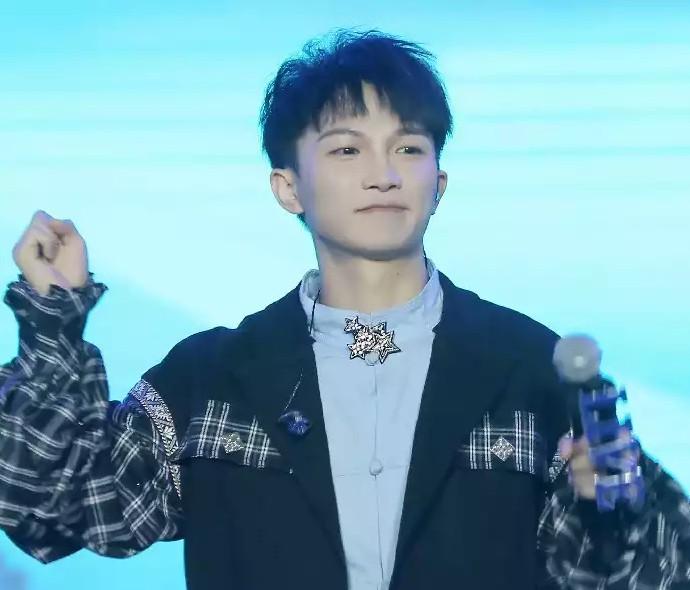 周深是男是女,周深男的女的(周深究竟是男是女) 周深是男是女,周深男的女的(周深究竟是男是女)