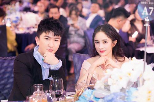 张大大是谁，何捷家世(何捷怒怼张大大是哪一期)