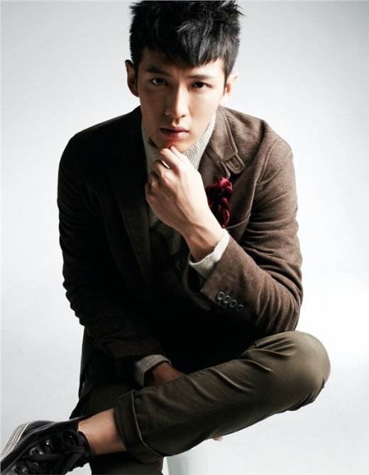 柯孟融和柯震东是什么关系?柯孟融女友是谁 柯孟融和柯震东是什么关系?柯孟融女友是谁