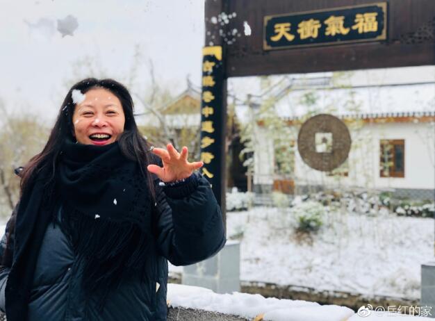 李连杰和岳红是什么关系(演员岳红的丈夫是谁) 李连杰和岳红是什么关系(演员岳红的丈夫是谁)