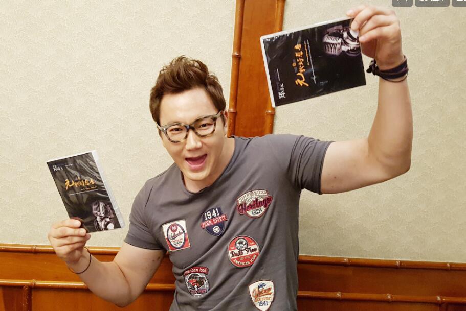 郑淳元好壮秀肌肉照片(郑淳元年轻照片) 郑淳元好壮秀肌肉照片(郑淳元年轻照片)