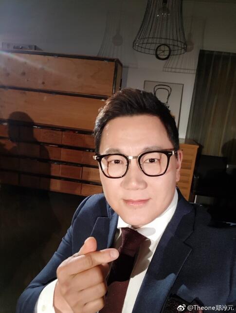 郑淳元好壮秀肌肉照片(郑淳元年轻照片) 郑淳元好壮秀肌肉照片(郑淳元年轻照片)