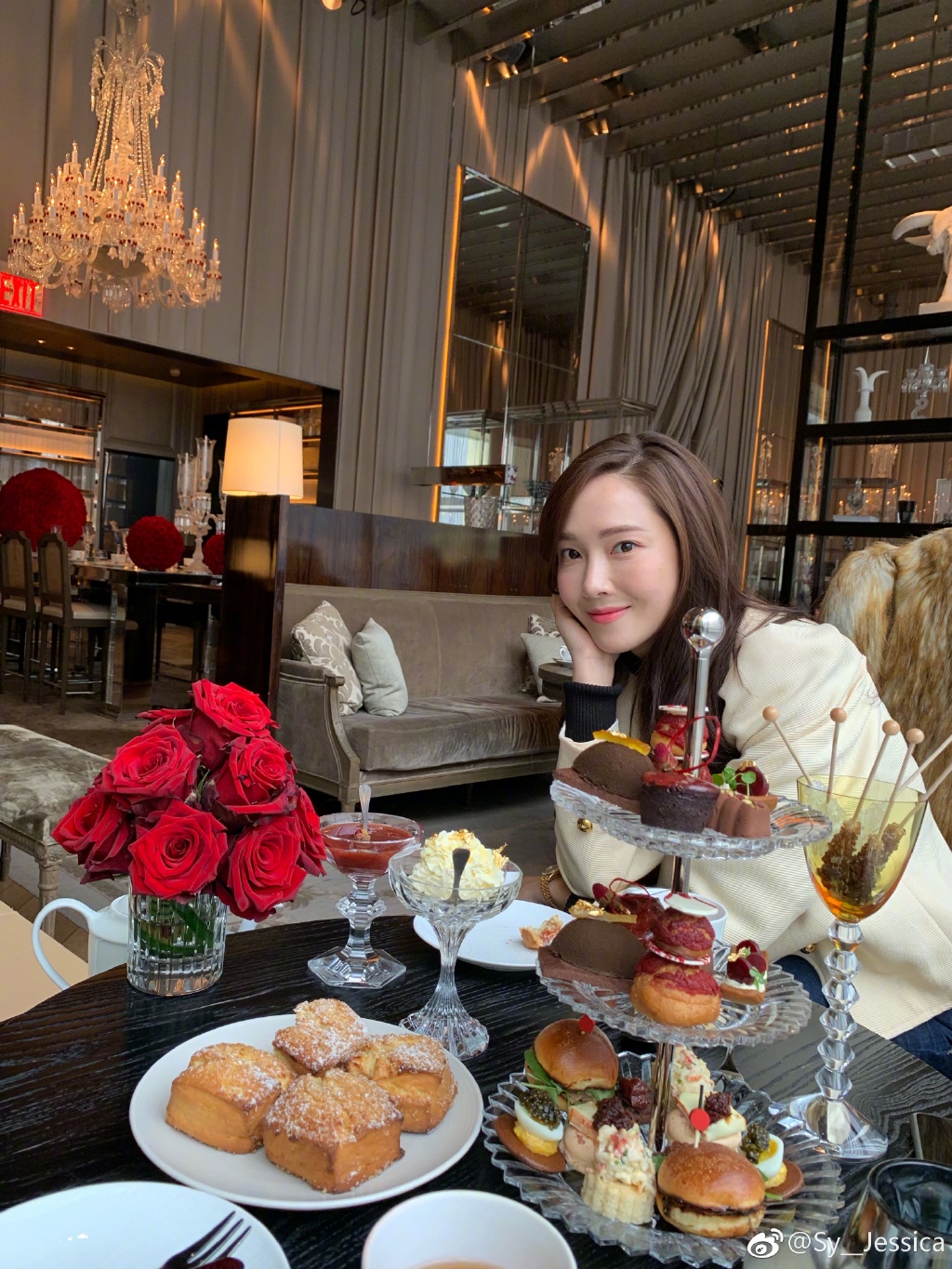 郑秀妍为什么叫总裁、冰山、大猫、卡皇、西