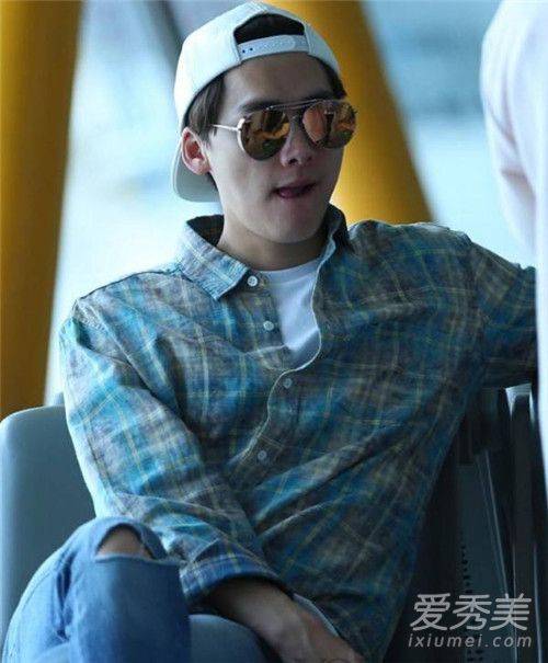 李易峰新经纪人，华若言是李易峰的(李易峰经纪人叫什么名字)