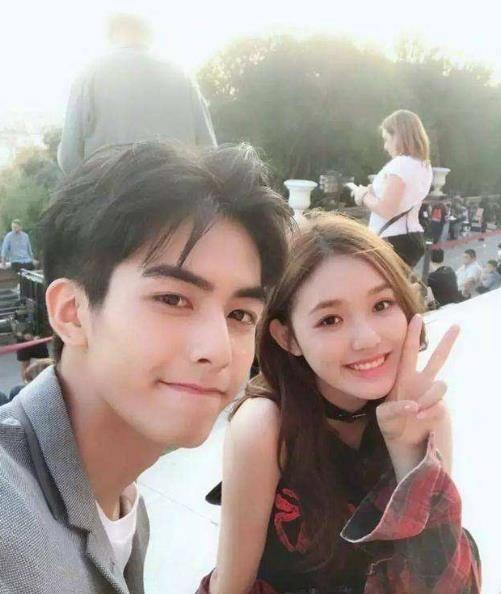 宋威龙的恋爱史，宋威龙家境是农村(宋威龙爱情史)