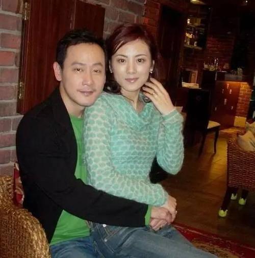 邱心志王艺璇，邱心志年轻时照片(邱心志个人资料照片)