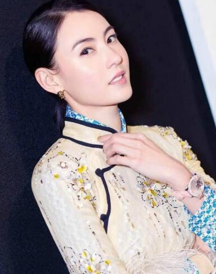 张柏芝照艳原图，张柏芝的手怎么这