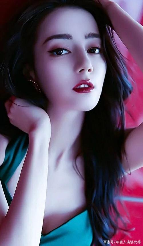 迪丽热巴个人所有资料，佟丽娅