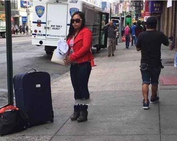 凤姐有多少资产?凤姐哪里来的钱去美国 凤姐有多少资产?凤姐哪里来的钱去美国