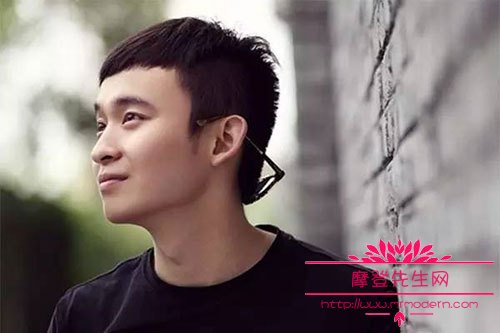 王京花现在是谁的经纪人？董子健和王京花什(王京花现在的经纪公司)