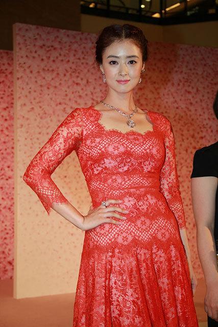 甄执的演员，ycyu甄完美是谁扮(甄念扮演者)