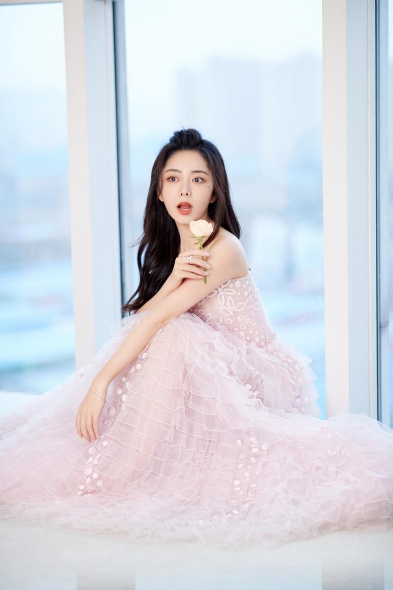 甄执的演员，ycyu甄完美是谁扮(甄念扮演者)